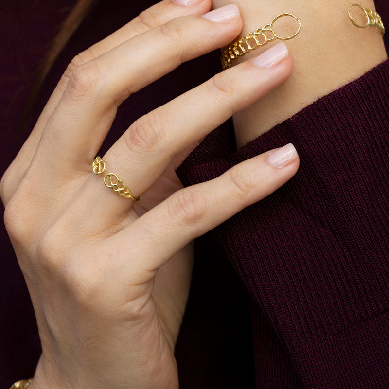 Two-pattern ring